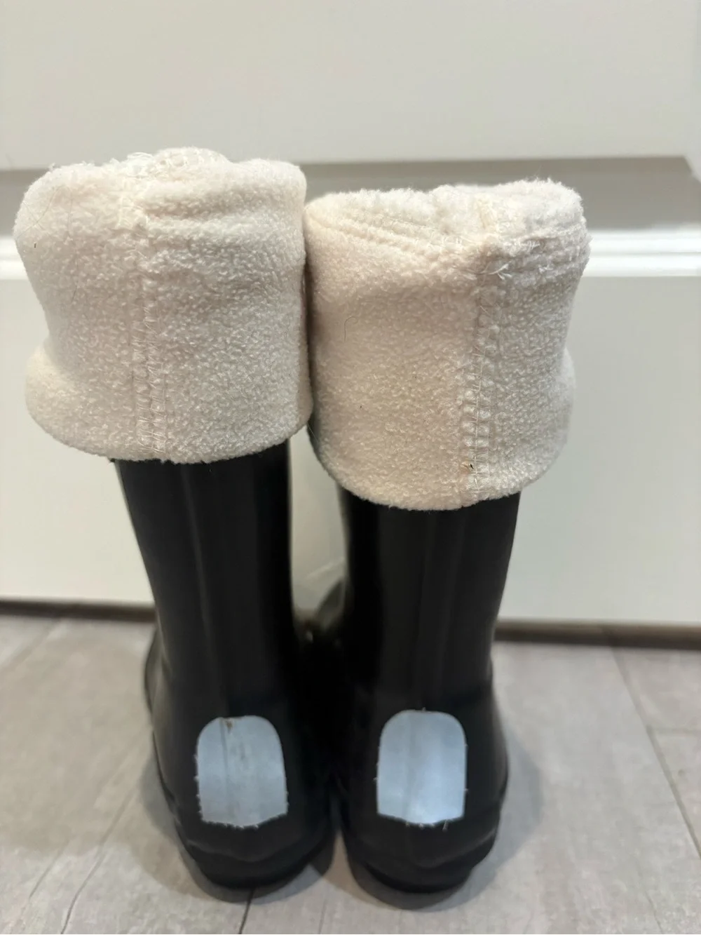 Hunter Black Rain Boots with Cream Sherpa Insert and Logo